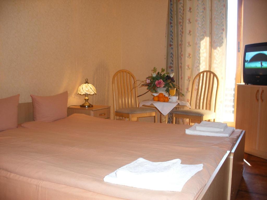 Tvirtove Prie Didziulio Hotel Dedeliskes Room photo